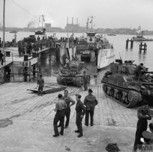 GF Hard, Gosport © Imperial War Museum (H 39000)